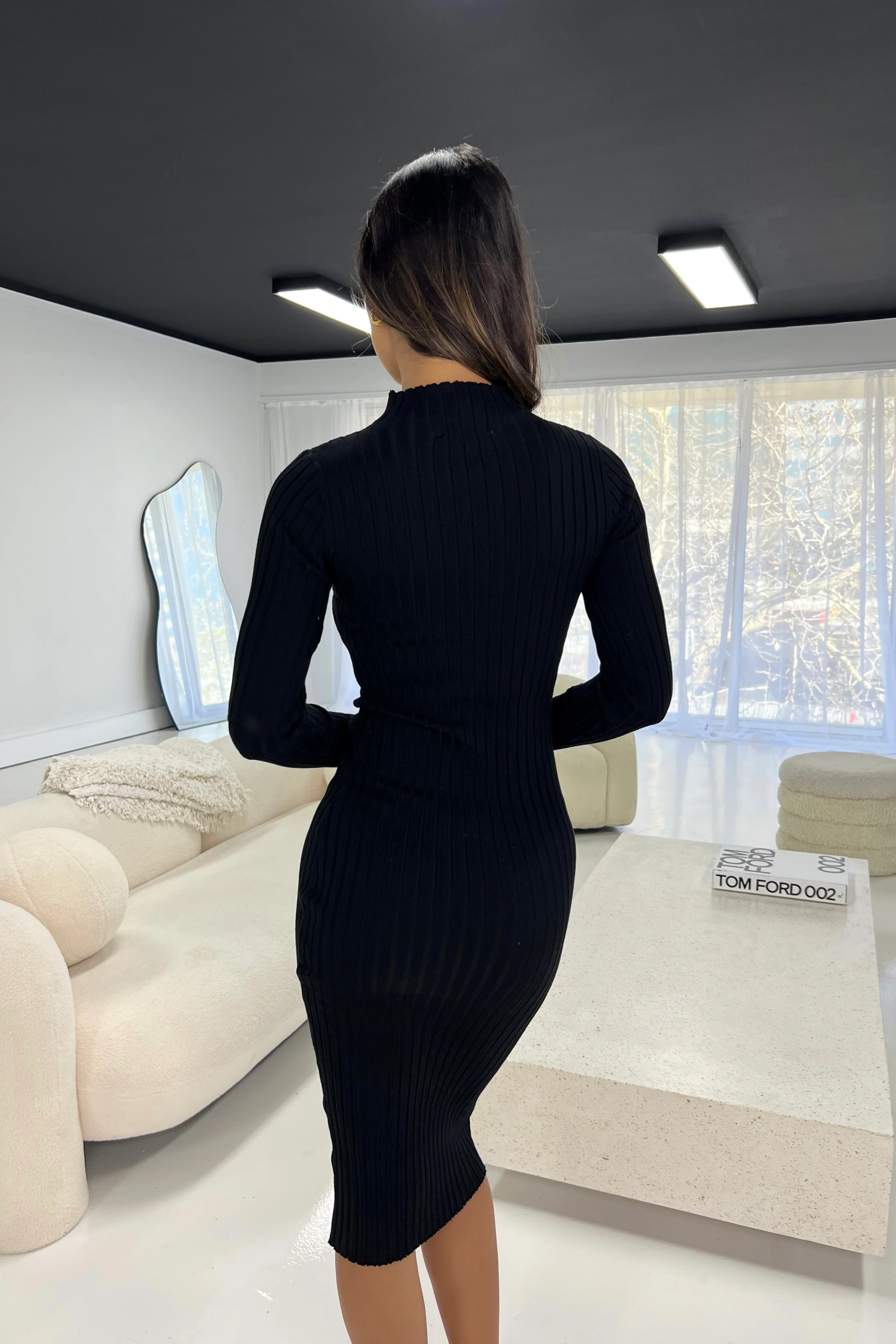 Elegant Ribbed Knit Dress