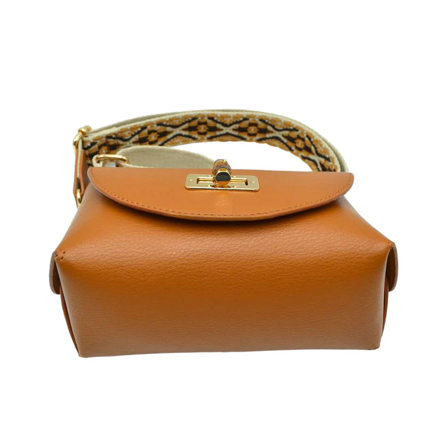 Chic Crossbody Bag With Patterned Strap