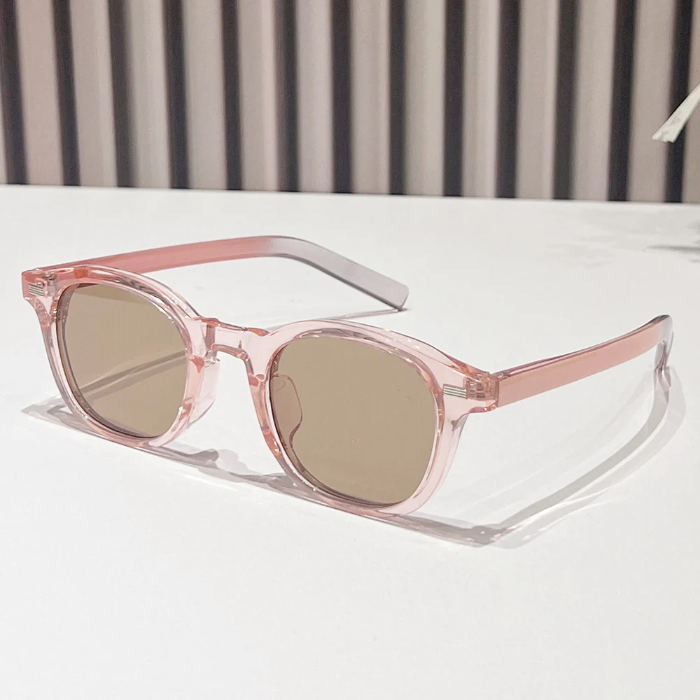 Classic Black Round Sunglasses