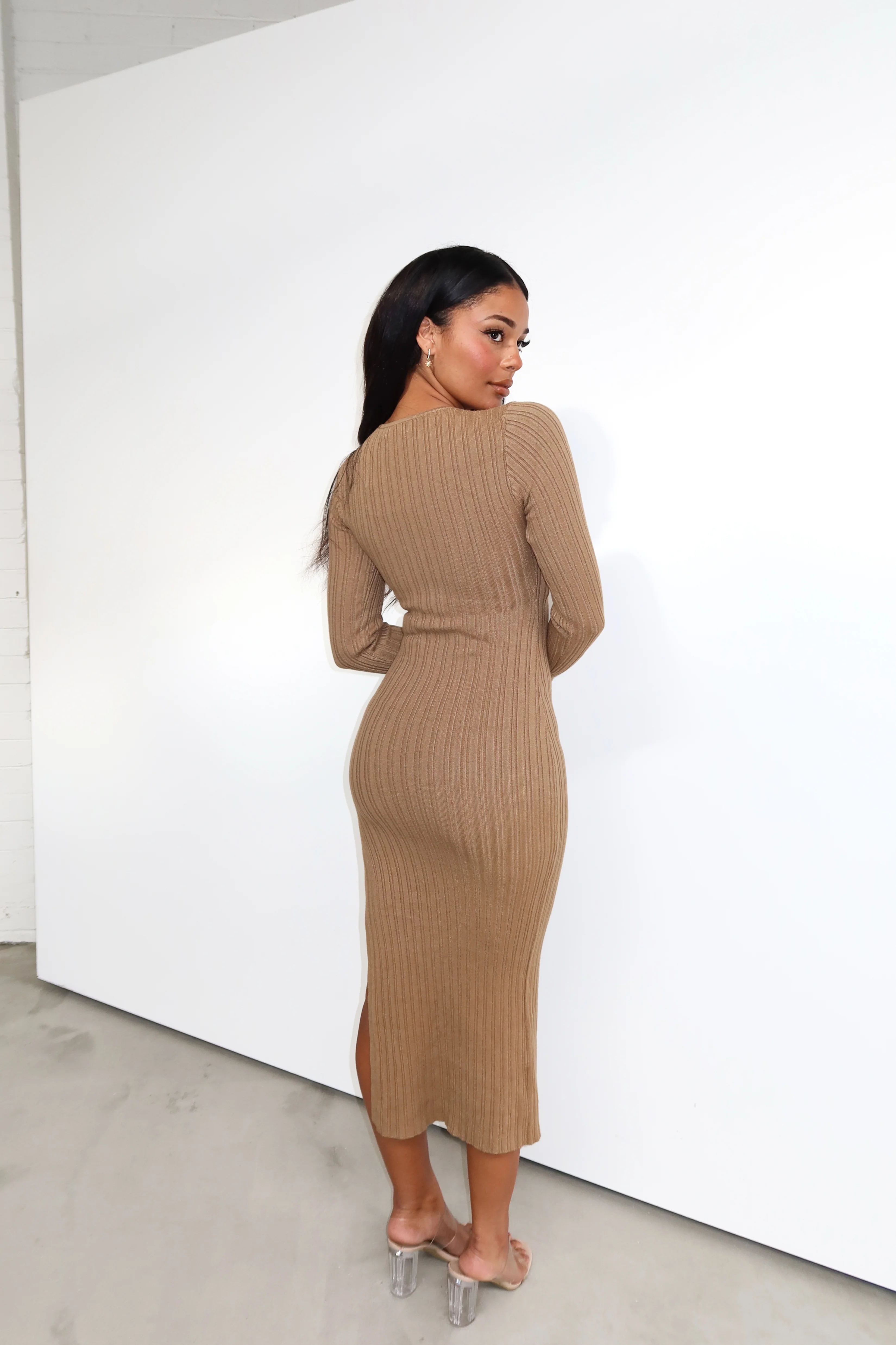Elegant Knit Midi Dress
