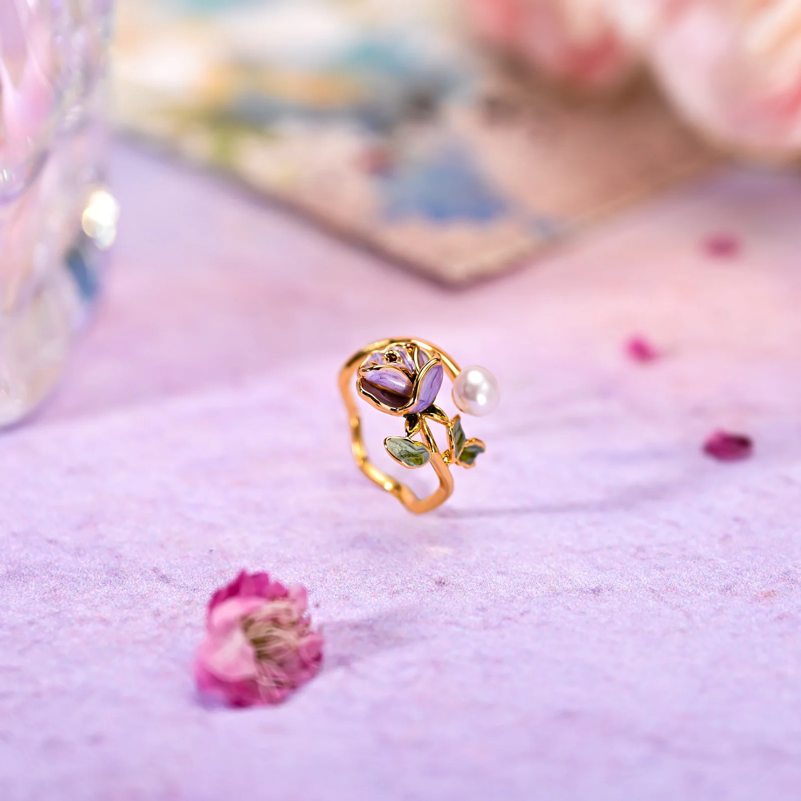 Elegant Floral Pearl Ring