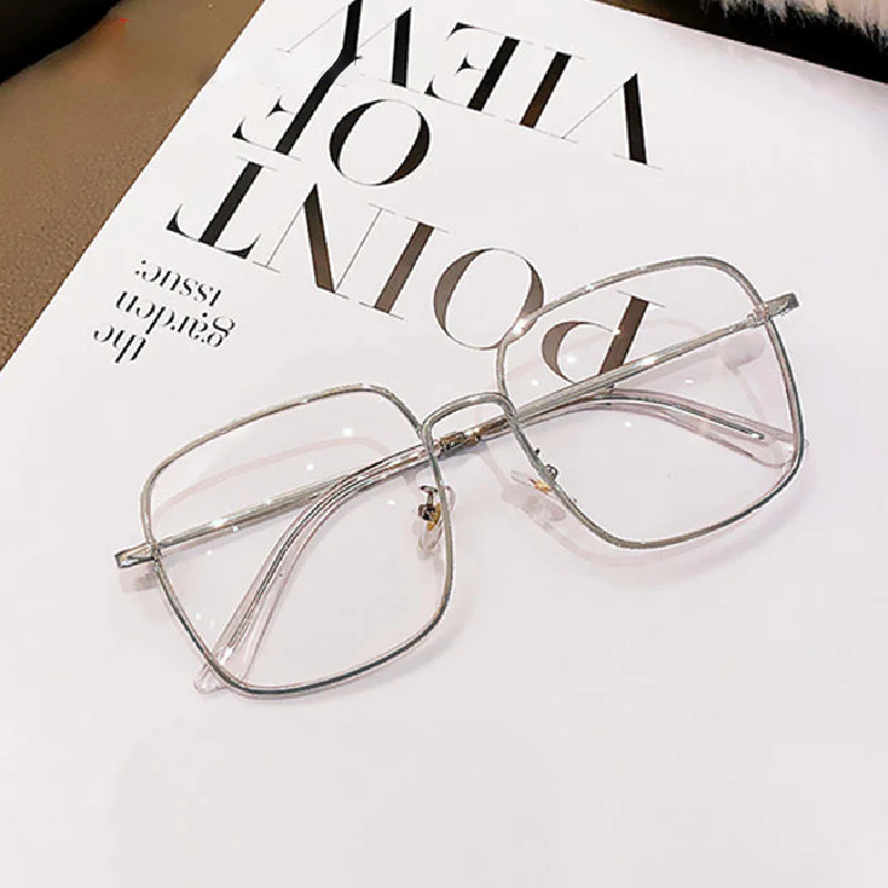 Elegant Gold-Toned Eyewear